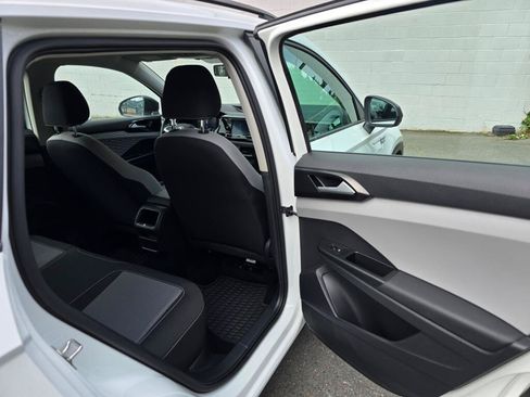 Used 2022 Volkswagen Taos S AWD/4WD image 13
