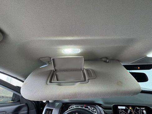 Used 2022 Nissan Pathfinder SL FWD image 39