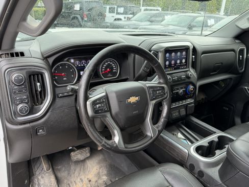 Used 2020 Chevrolet Silverado 2500 LTZ w/ LTZ Premium Package AWD/4WD image 11