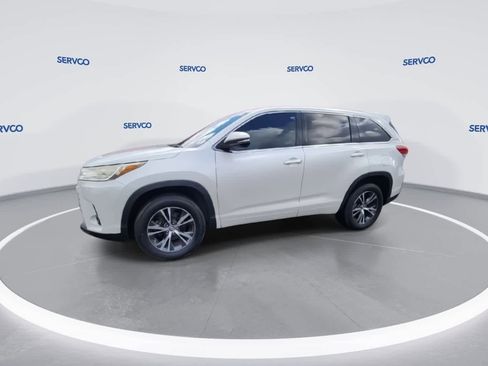 Used 2017 Toyota Highlander Plus image 10