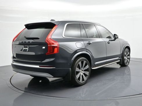 Used 2022 Volvo XC90 T8 Inscription w/ Lounge Package AWD/4WD image 5