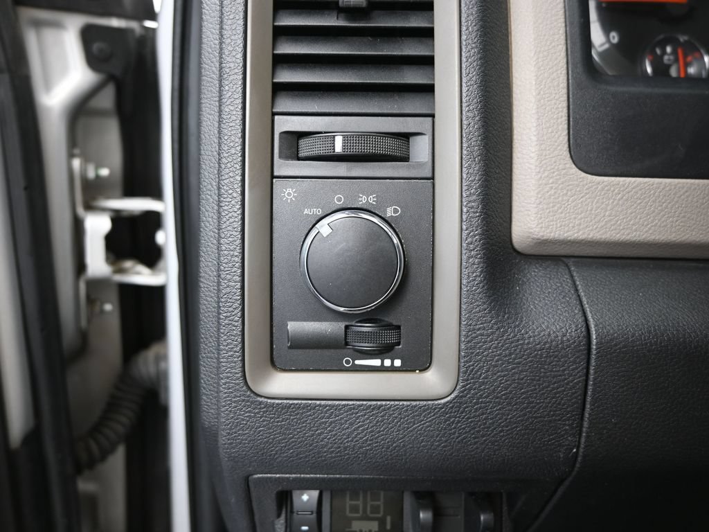 Used 2011 RAM 3500 ST w/ Trailer Brake Control Group AWD/4WD image 22