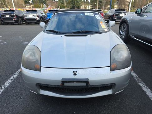 Used 2000 Toyota MR2 image 6
