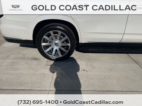 Used 2024 Cadillac Escalade Premium Luxury Platinum image 6