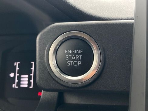 Certified 2026 Toyota 4Runner SR5 AWD/4WD image 19
