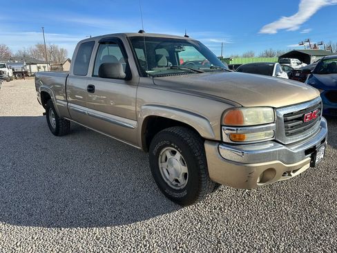 Used 2004 GMC Sierra 1500 SLE w/ Light Duty Power Package image 2