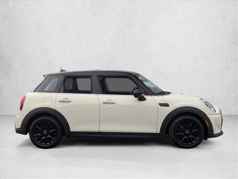 Certified 2023 MINI Cooper 4-Door Hardtop image 4