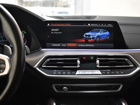 Used 2020 BMW X6 M50i image 36