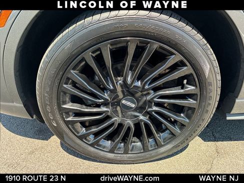 Certified 2022 Lincoln Corsair Reserve w/ Equipment Group 201A AWD/4WD image 28