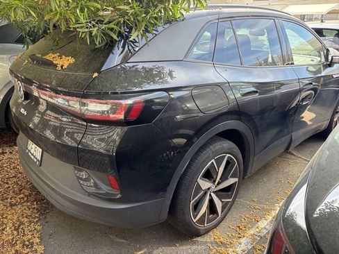 Used 2023 Volkswagen ID.4 Pro S image 3