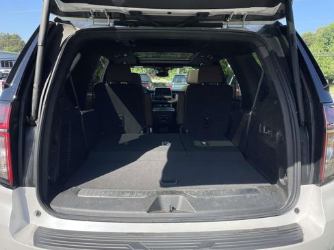 Used 2023 Chevrolet Tahoe High Country w/ Premium Package 2 AWD/4WD image 14