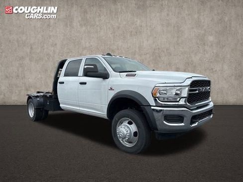 New 2024 RAM 5500 Tradesman w/ Chrome Appearance Group image 1