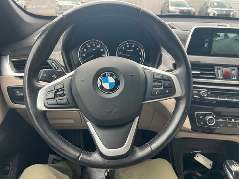 Used 2018 BMW X1 xDrive28i w/ Convenience Package AWD/4WD image 12