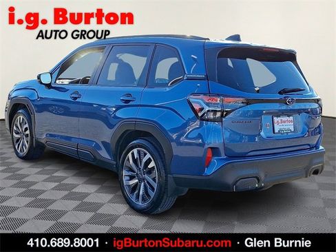 Used 2025 Subaru Forester Touring image 4