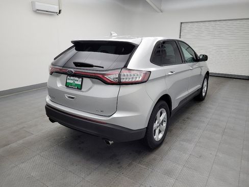 Used 2018 Ford Edge SE image 9
