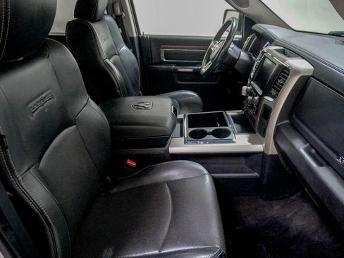 Used 2015 RAM 1500 Laramie w/ Convenience Group AWD/4WD image 28