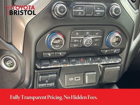 Used 2020 Chevrolet Silverado 1500 LT Trail Boss w/ Midnight Edition AWD/4WD image 32