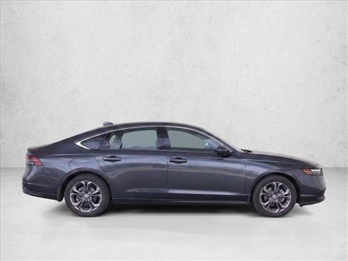 Used 2023 Honda Accord EX image 8