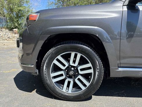 Used 2016 Toyota 4Runner Limited AWD/4WD image 17