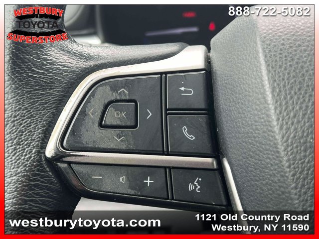 Used 2021 Toyota Sienna XLE FWD image 25