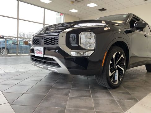 Used 2022 Mitsubishi Outlander SE image 16