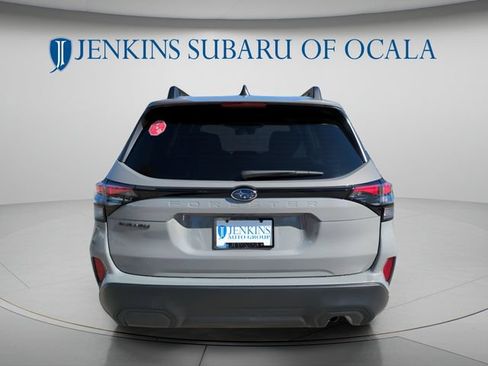Used 2026 Subaru Forester Premium AWD/4WD image 4