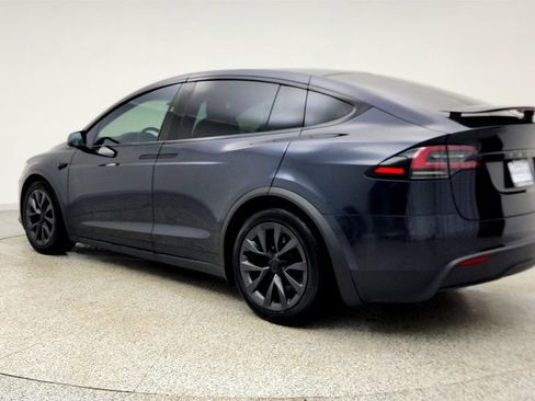 Used 2023 Tesla Model X AWD image 7