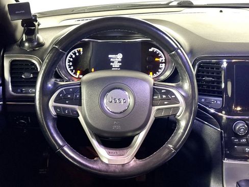 Used 2022 Jeep Grand Cherokee Limited image 13