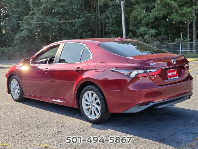 Used 2021 Toyota Camry LE FWD image 3