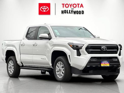 New 2026 Toyota Tacoma SR5 RWD image 2