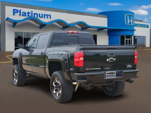 Used 2018 Chevrolet Silverado 1500 LT w/ All Star Edition AWD/4WD image 5