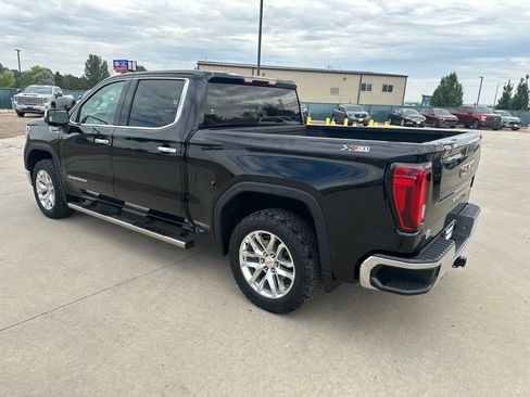 Used 2022 GMC Sierra 1500 SLT w/ X31 Off-Road Package AWD/4WD image 31