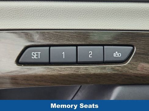 Used 2019 GMC Terrain Denali w/ Advanced Safety Package image 22