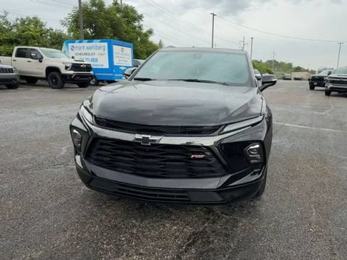 Used 2023 Chevrolet Blazer RS w/ Driver Confidence II Package AWD/4WD image 3