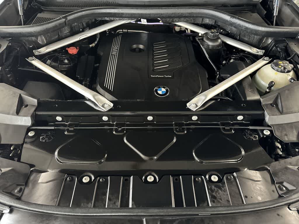 Used 2023 BMW X6 xDrive40i AWD/4WD image 12