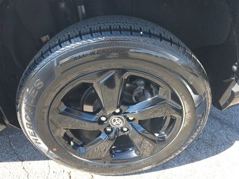 Used 2021 Toyota RAV4 XSE w/ XSE Grade Weather Package image 7