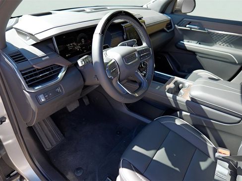 New 2026 GMC Acadia Denali w/ Super Cruise Package image 8