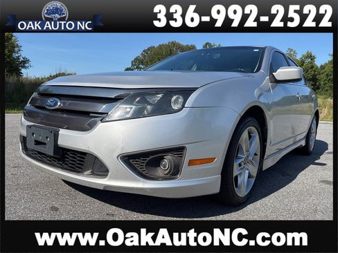 Used 2012 Ford Fusion Sport FWD image 1