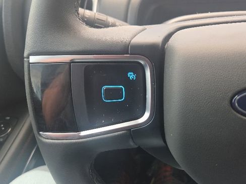 Used 2025 Ford Expedition Max Active AWD/4WD image 38