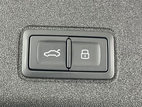 New 2026 Audi Q3 quattro 2.0T image 13