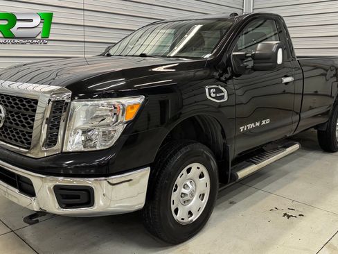 Used 2017 Nissan Titan SV AWD/4WD image 1
