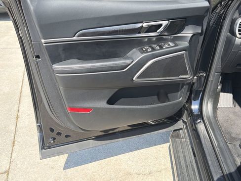 Used 2024 Kia Telluride S w/ S Sunroof Package FWD image 10
