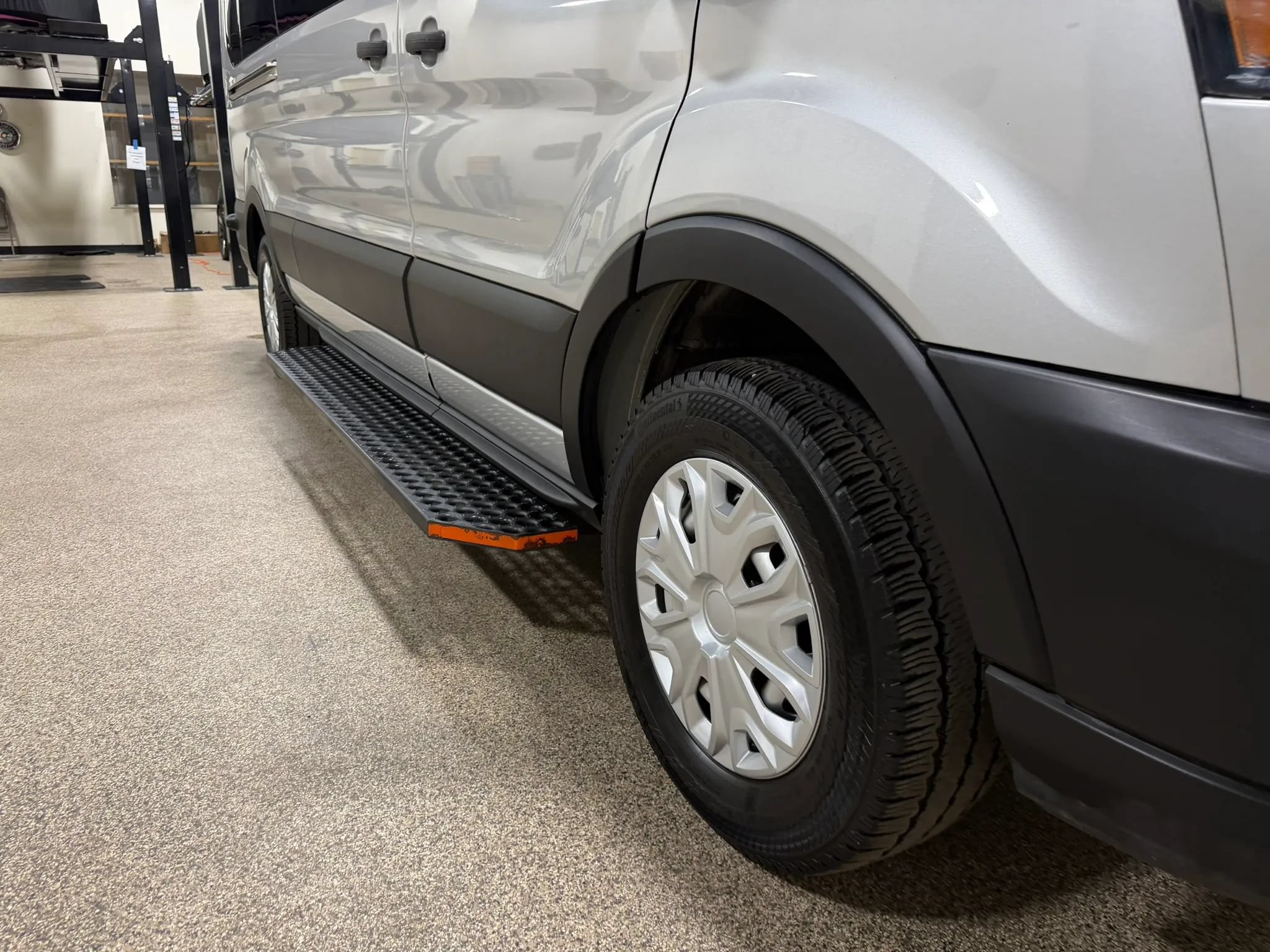 Used 2019 Ford Transit 250 148 Medium Roof RWD image 63