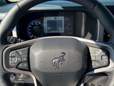 New 2024 Ford Bronco Outer Banks w/ Sasquatch Package image 15