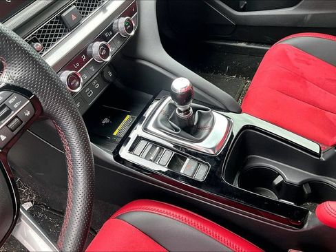 Used 2025 Acura Integra A-Spec FWD image 16