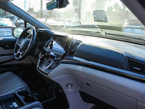 Used 2023 Honda Odyssey Elite image 23