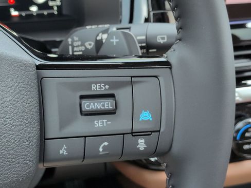 New 2026 Nissan Pathfinder Platinum AWD/4WD image 29