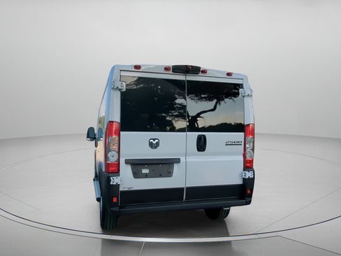Used 2025 RAM ProMaster 2500 w/ U-Haul Equipment Group FWD image 23
