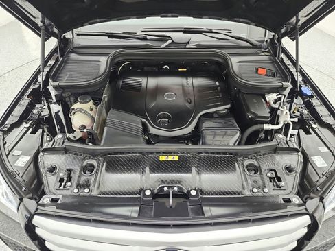 Certified 2025 Mercedes-Benz GLS 450 4MATIC image 16