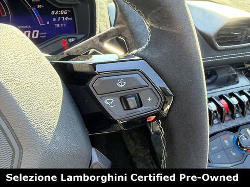 Used 2018 Lamborghini Huracan Performante image 33